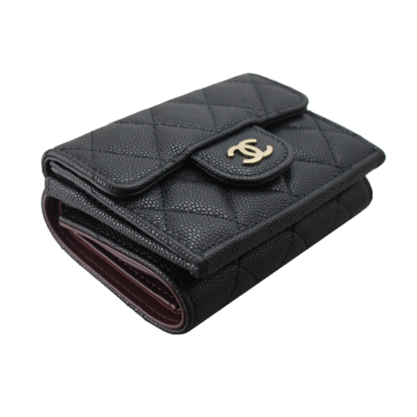 【国内即発】CHANEL 三つ折り財布 ミニ キャビアスキン AP0230